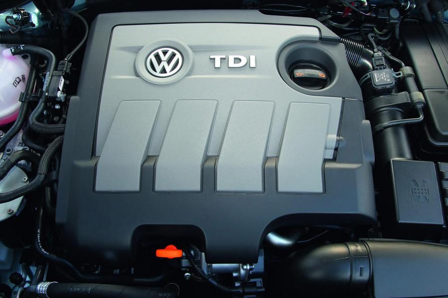  Volkswagen Passat 2015 года  (фото 18 из 23)